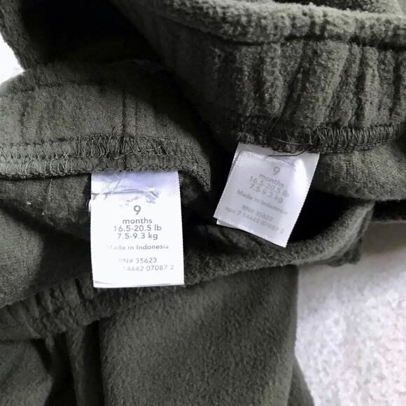 Carter's NWOT 2 Pack Fleece Sweatpants for Babies 9 Months - Picture 4 of 7